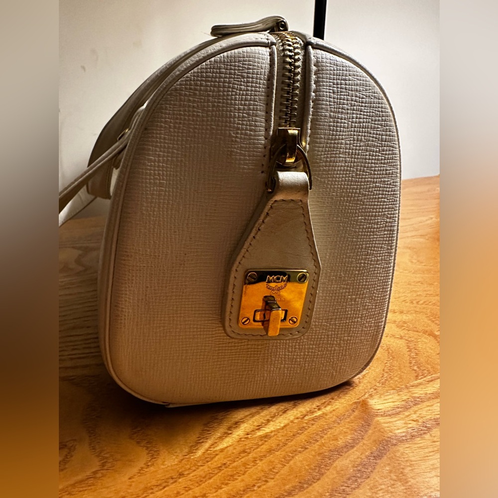 MCM White Leather Women's Barrel Bag - Picture 4 of 8